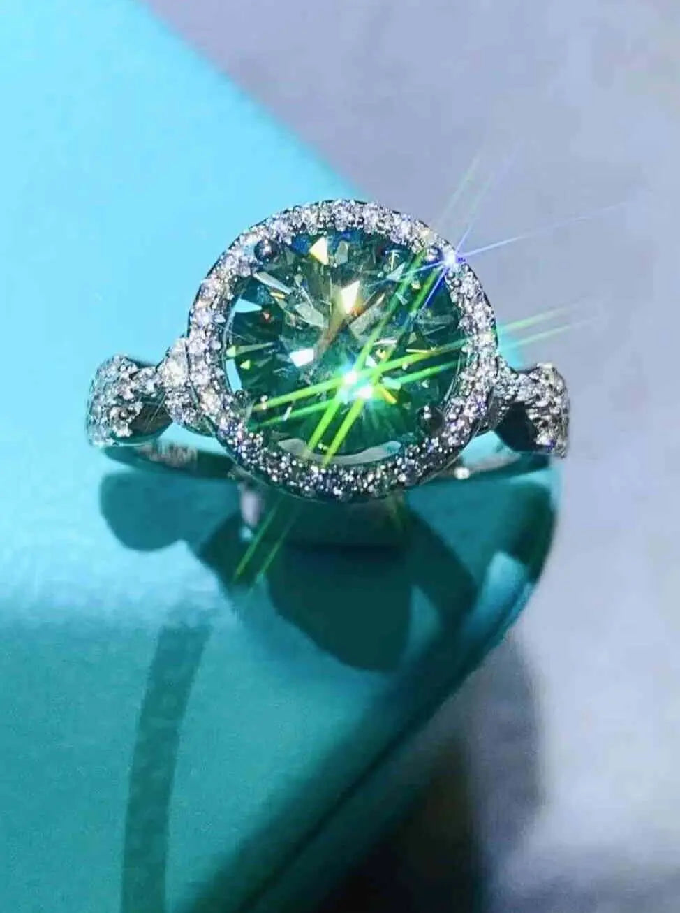 2 Carat Moissanite Emerald Green Ring - 925 Sterling Silver